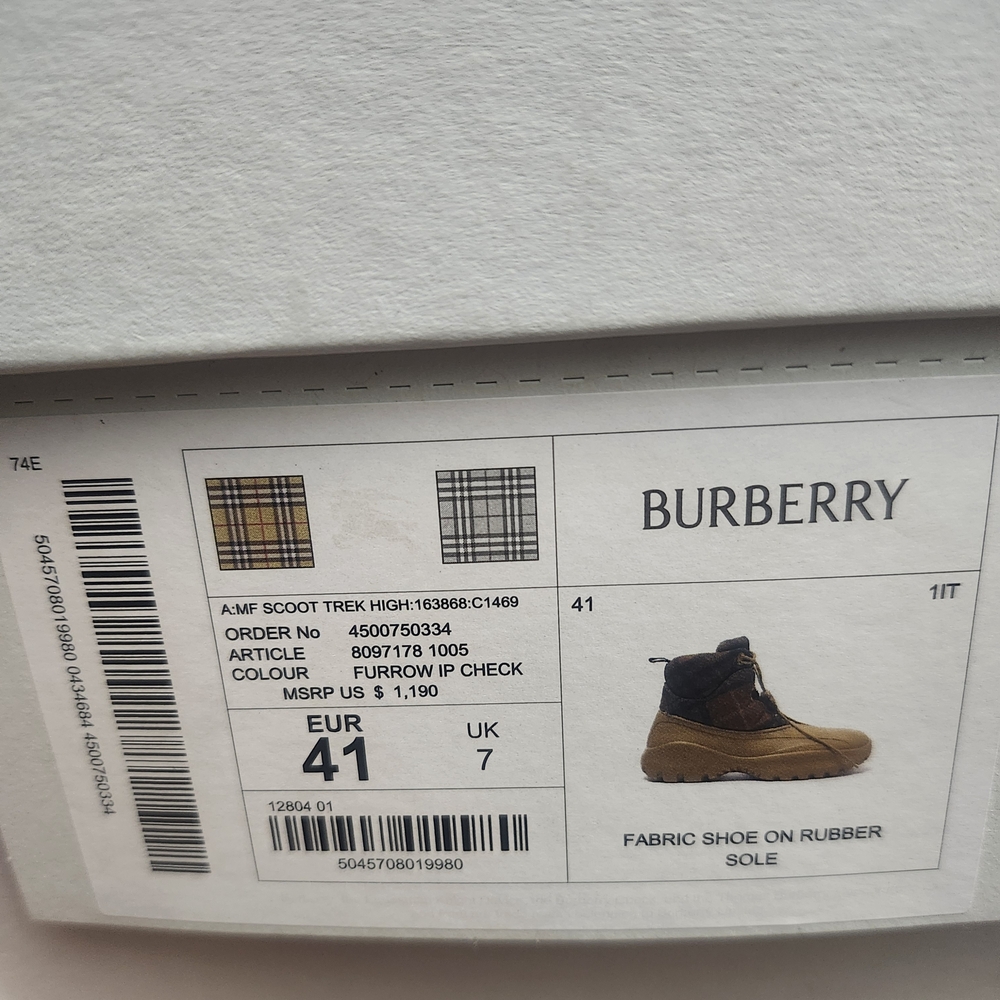 Burberry - Check Scoot Trek Furrow Boots NIB - Picture 9 of 9